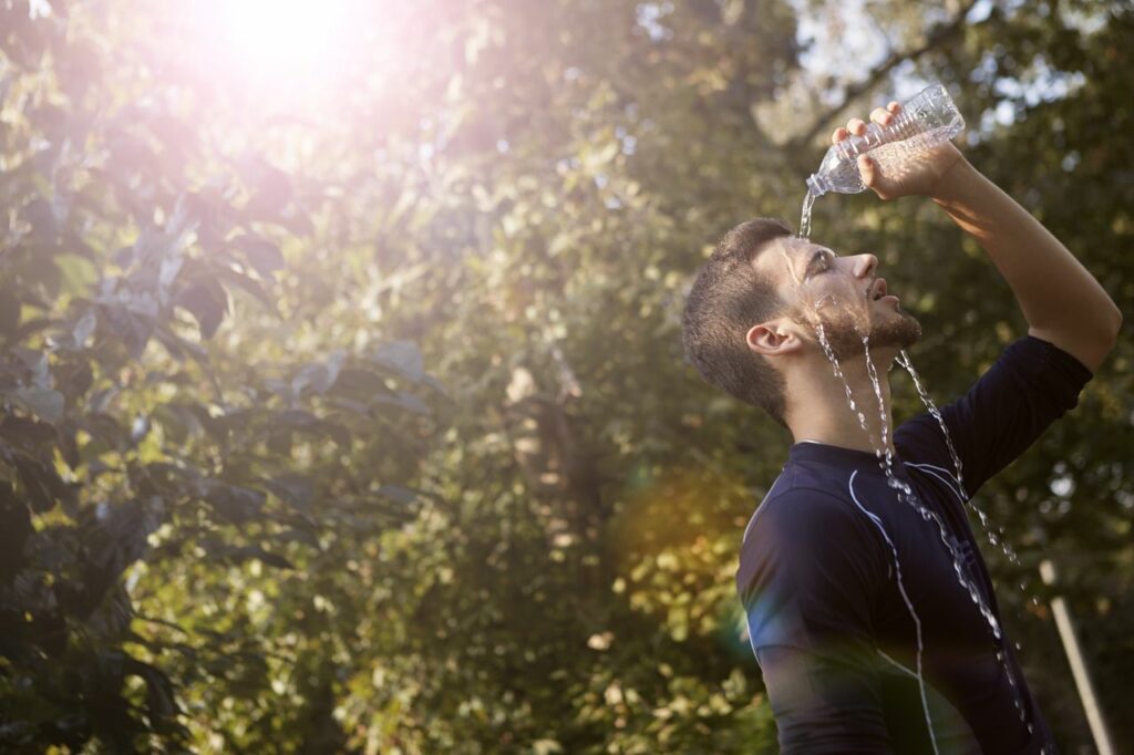 Olas de calor y corazón: riesgos reales y cómo protegerte